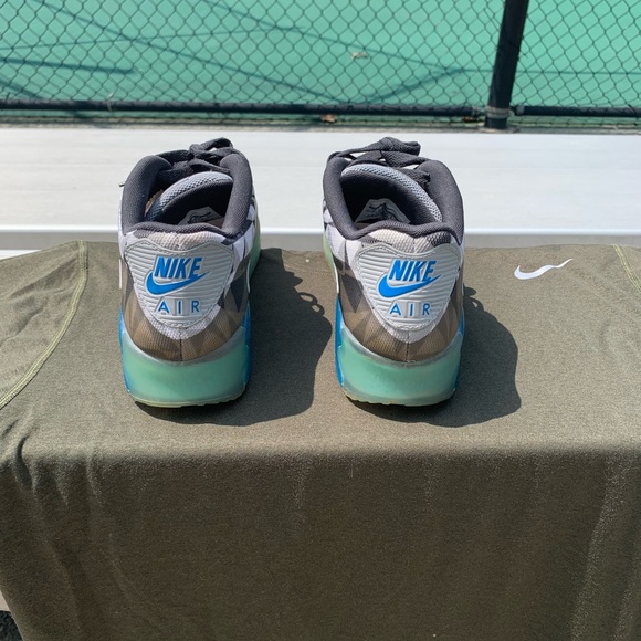 Nike Air Max 90 Ice Wolf Grey (Sz 9 in men) - Picture 4 of 12